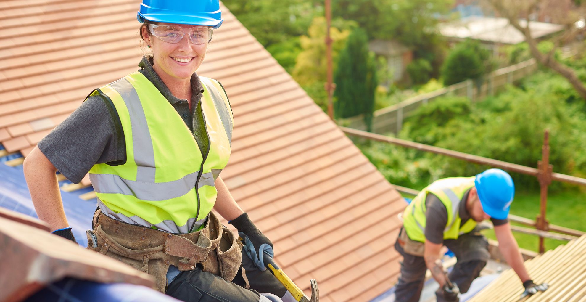Roof Replacement & Solar: Which Comes First in 2025?