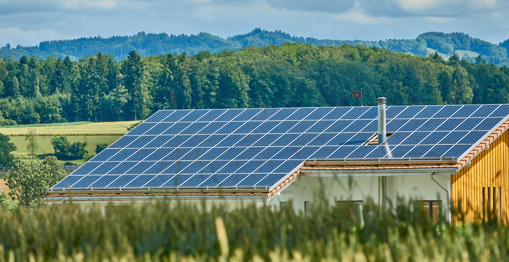 Can You Get Solar Without a South-Facing Roof in 2025?